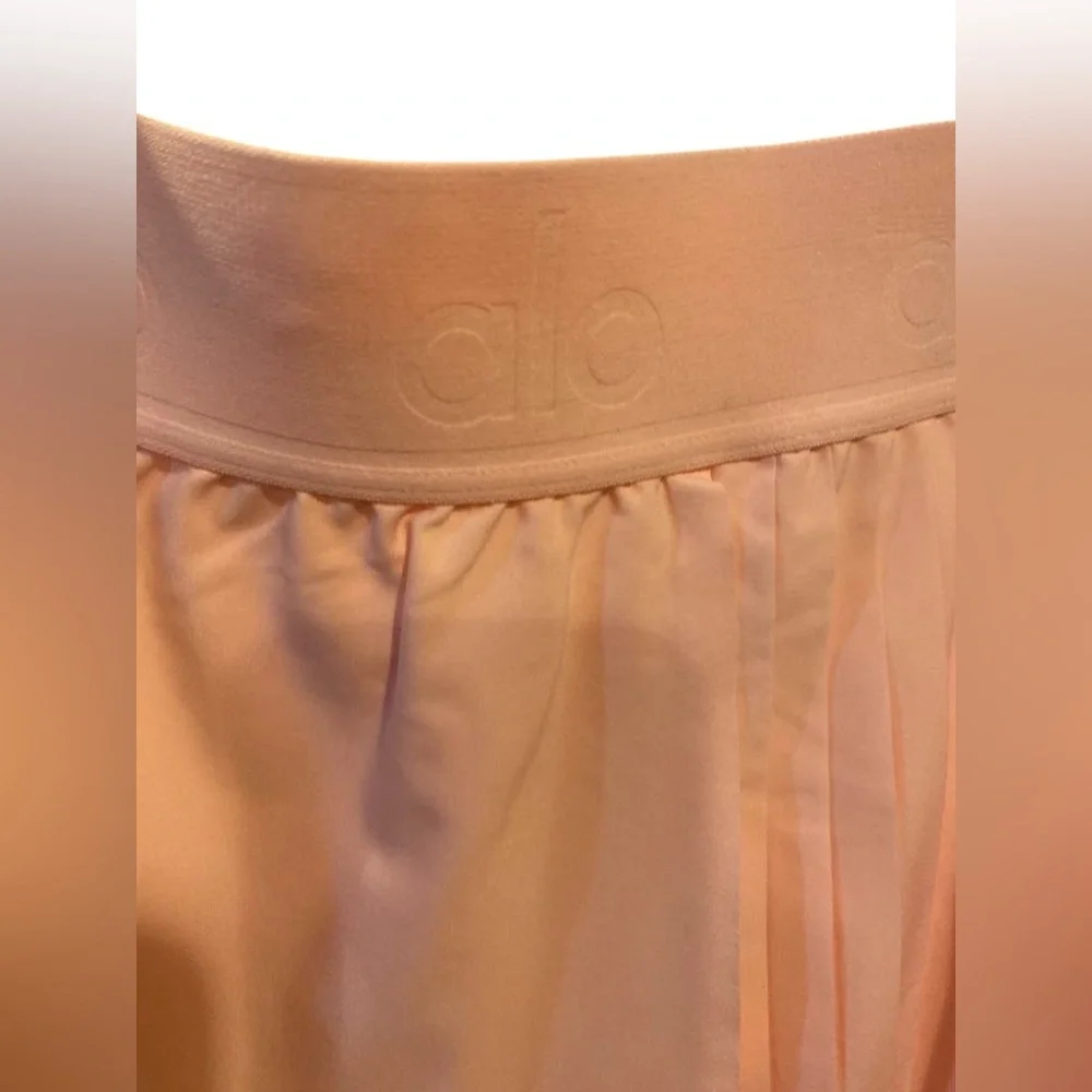 Alo Yoga tennis skirt Size L